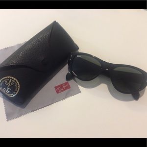 Ray-Ban Vagabond Black Sunglasses